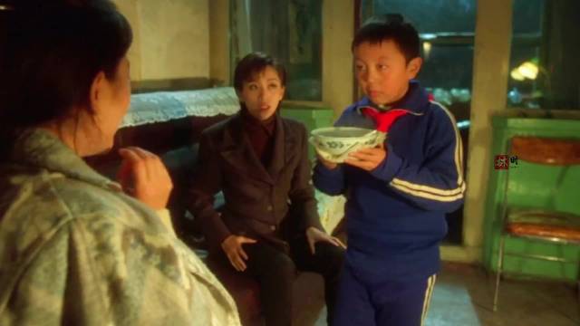 胡伟立这首《温馨时刻》，配上李连杰和谢苗影视，经典回忆