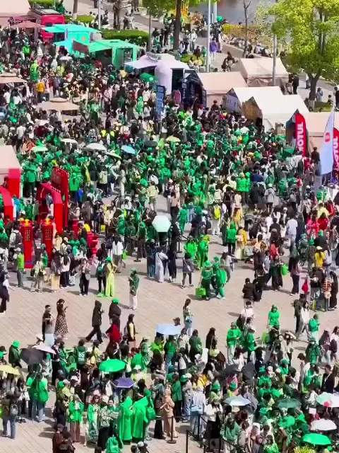 绿色大军看着就让人心潮澎湃摩托姐姐们都是最棒的