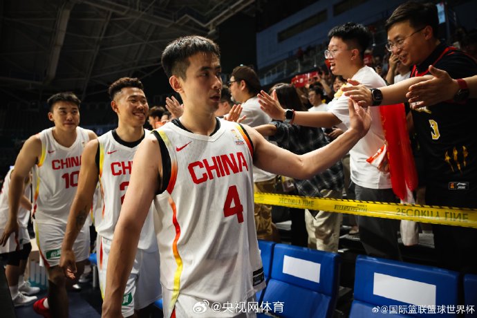 中国男篮近期热身赛表现如何？