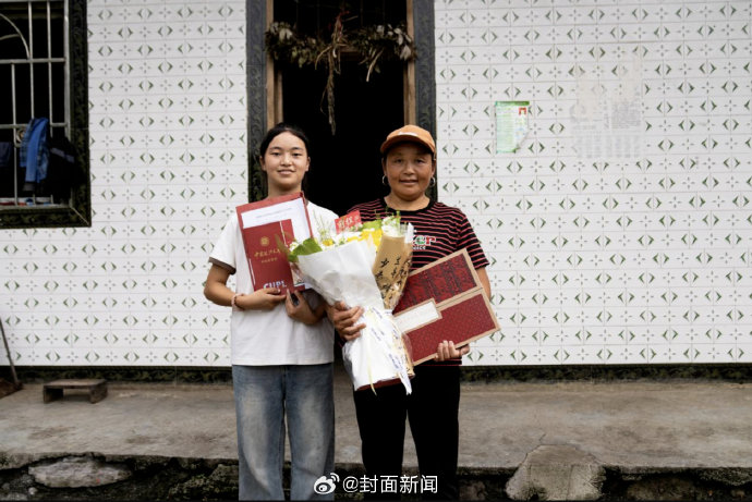 罗其惹布620分被中国政法录取，她的家庭条件有多艰苦？