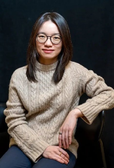 王虹的穿搭风格对职业女性有何启示？