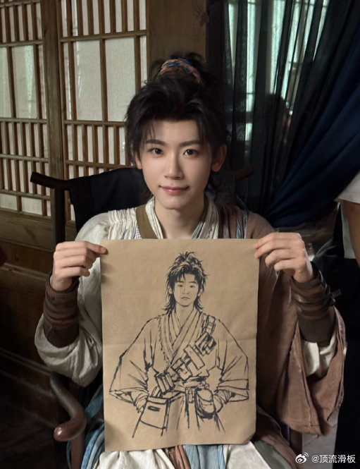 李卿主演的首部正剧男主剧何时开机？