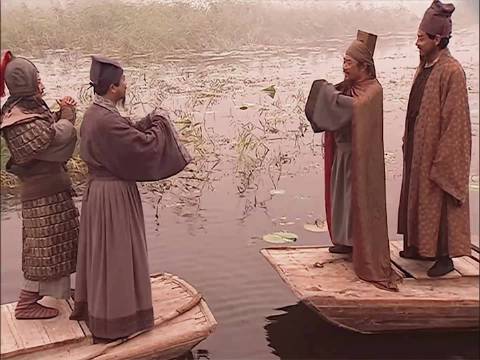 宋江以接母收服李逵，李逵半路撞破李鬼