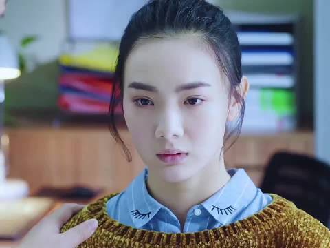 十四岁女孩竟然在出国留学时意外怀孕！