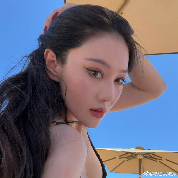 张馨予海边照片的拍摄地点在哪里？