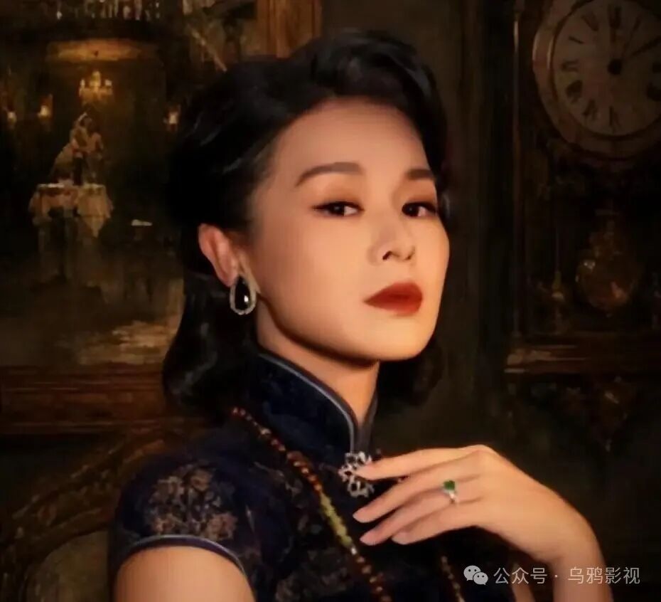《这一秒过火》口碑井喷，本是冲着张凌赫来的，却被46岁女配惊艳