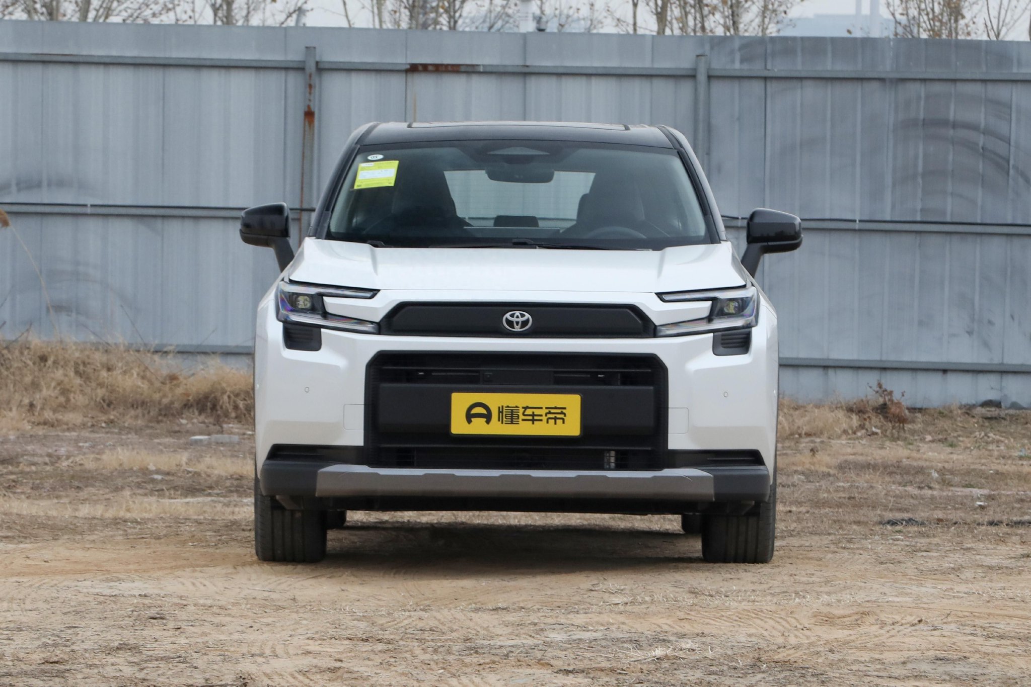 家用SUV选两驱还是四驱?试完荣放RAV4我纠结了好几天_爱发说车