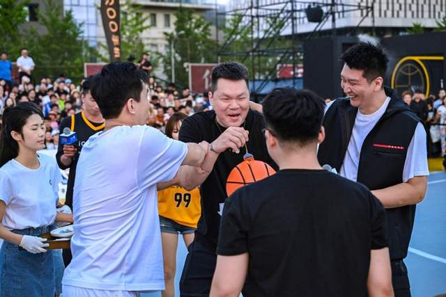 广东男篮追逐榜眼签失败!杜锋朱芳雨下课后，彻底更换建队思路|广东宏远|广东男篮|广东队|朱芳雨|杜锋|江苏队