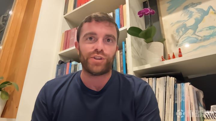 罗马诺：费内巴切即将为莱奥报价，卡尔迪纳莱拒绝租借