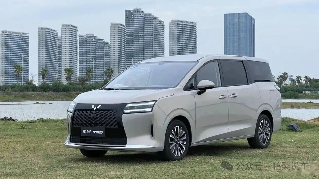 工薪家庭选这两款MPV就行,便宜耐用油耗低,月入5000能养起