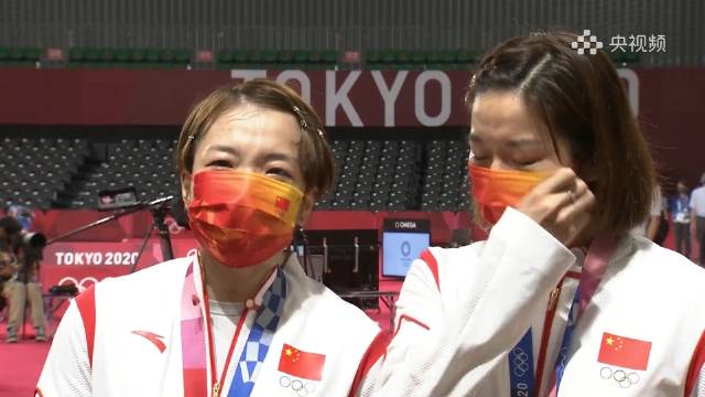陈清晨贾一凡东京奥运会决赛赛后采访 看得我都哭了