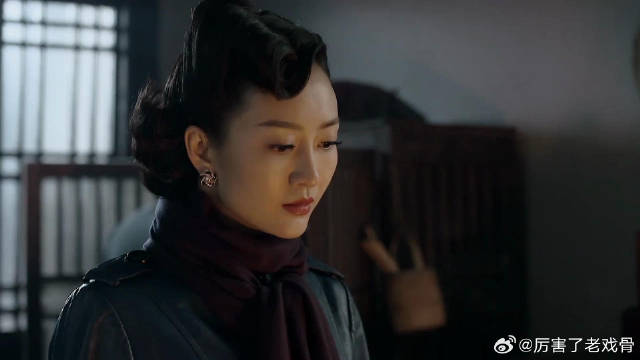 特务来抓地下党 怎料来晚一步，只看到被烧成灰的文件！