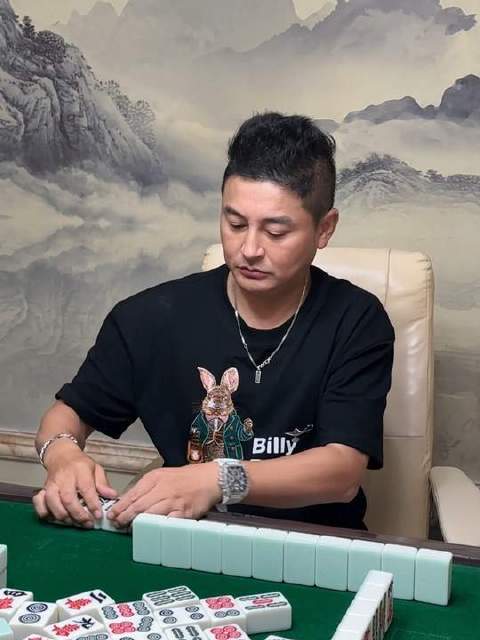 我也不明白自己怎么一杠再杠就直接自摸了！