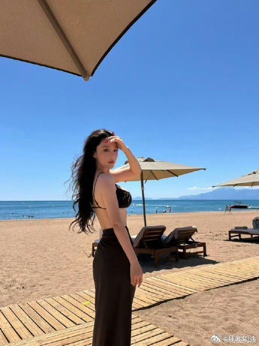 张馨予海边惊艳写真的摄影师是谁？