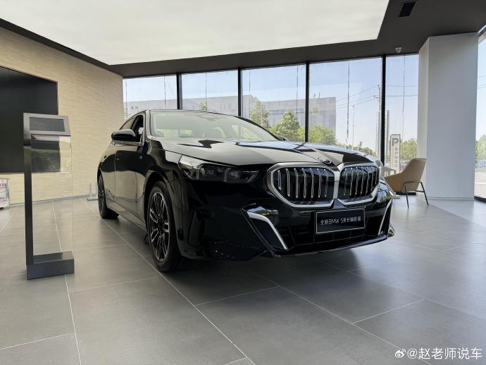30万以上豪华轿车，奥迪A6L和宝马5系哪个更值得买？