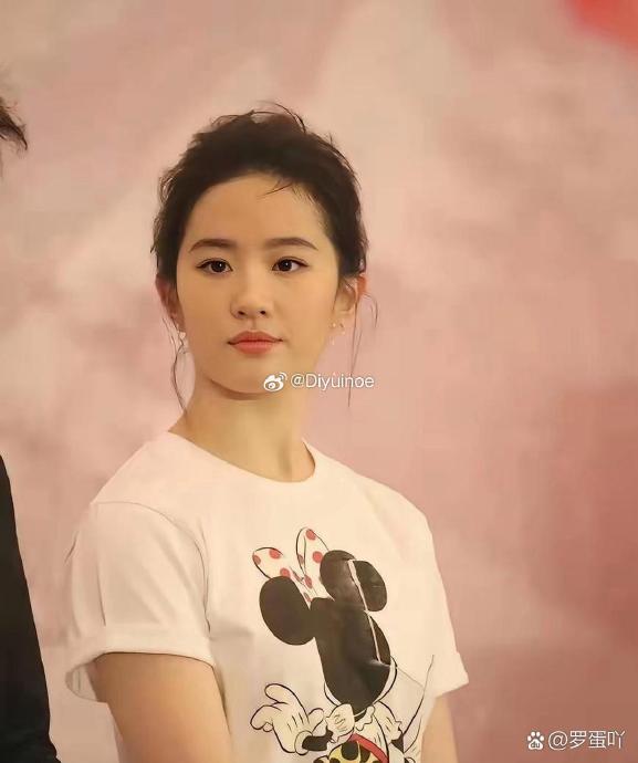刘亦菲还有哪些日常搭配被夸审美在线？