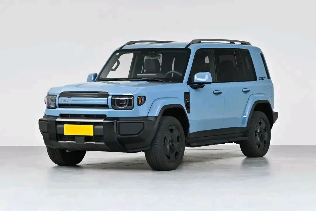 17万级硬派SUV“配置卷王”！4.9米车长+1200km续航，很实在！
