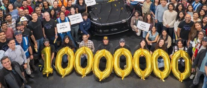 特斯拉全球第 1000 万辆电动车下线，上海超级工厂贡献了特斯拉全球近一半的电动车交付量