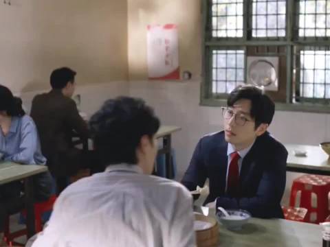 张若昀精准拿捏职场新人，写实演绎引共情