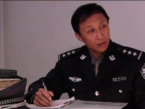 你姐和你妹都嫁给他了？