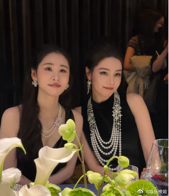 迪丽热巴和张碧晨的合照为什么能登上热搜？