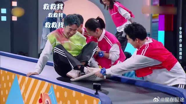 辛芷蕾被摸脸，秦岚急的想“抽她”，杨迪反应亮了