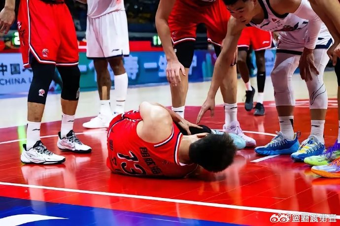 郭艾伦加冕CBA历史本土助攻王是在哪场比赛达成的？
