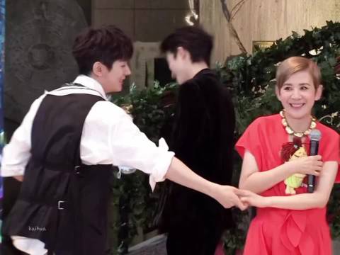 吴君如花少8反差，从撩刘德华到被邓为撩到手足无措
