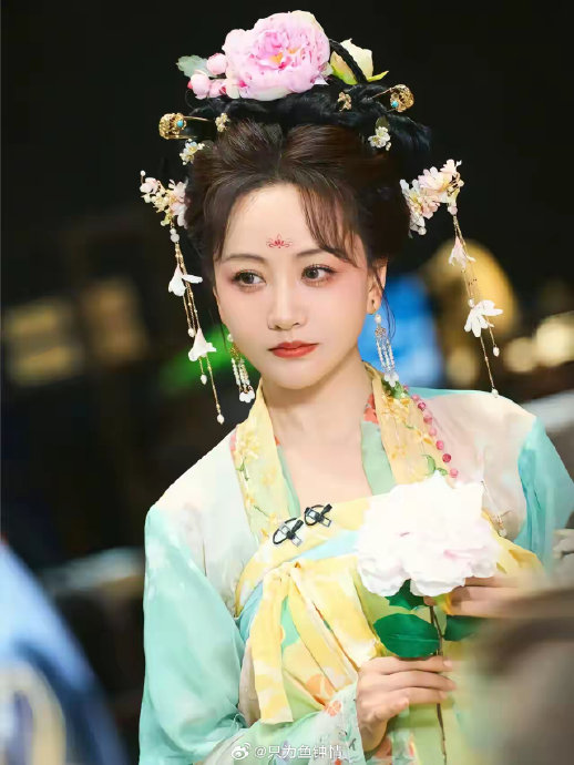 于正揭秘杨蓉不火真相：不是没资源，是她自己拒绝爆红