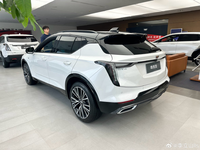凯迪拉克GT4的28T四驱版本值得购买吗? 凯迪拉克GT4的28T四驱版本值得购买吗?