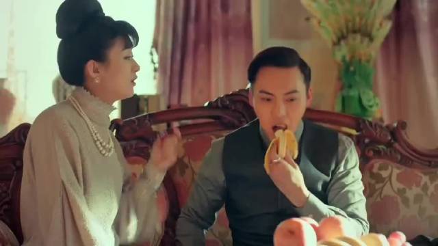 新版尹新月只演狠厉，赵丽颖版俏皮可爱成经典