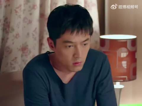 “小夫妻洞房花烛夜，操作简直笑不活了！”