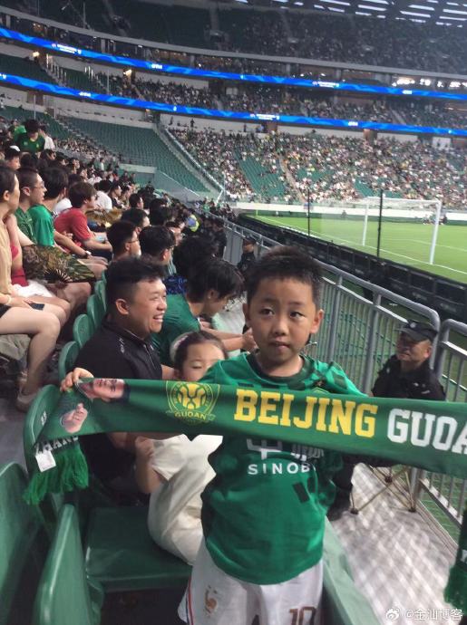 国安功勋门将侯森含泪表态：愿让出合同留住张玉宁