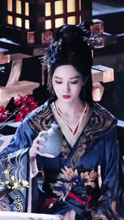 彭小苒本名彭晓冉，艺名本名各有温柔美感