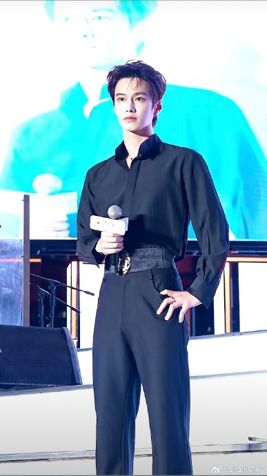 何与为什么决定提前直播？