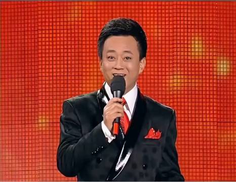 小品界当之无愧的王者，本山大叔稳坐头把交椅，无人可撼动其地位