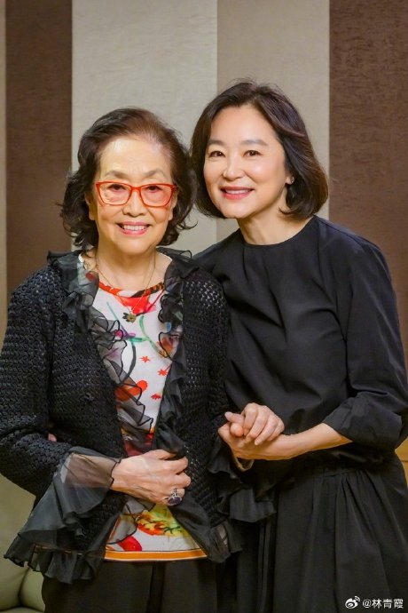 林青霞发文内容中记录了哪些探望葛兰的细节？