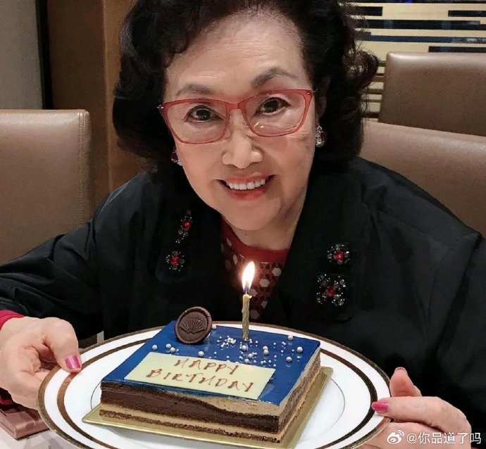 林青霞发文悼念葛兰，两人之间有哪些难忘过往？