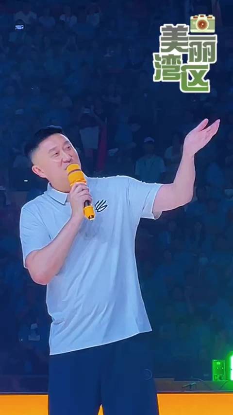 杜锋携朱芳雨巩晓彬粤BA总决赛重聚，老友叙旧