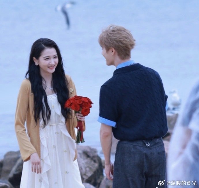 关晓彤和李昀锐私下性格真的都是INFJ吗? 关晓彤和李昀锐私下性格真的都是INFJ吗?