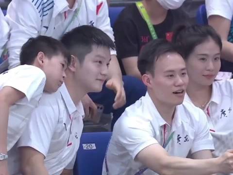 樊振东语录：“她这么点”“我太大一只了”
