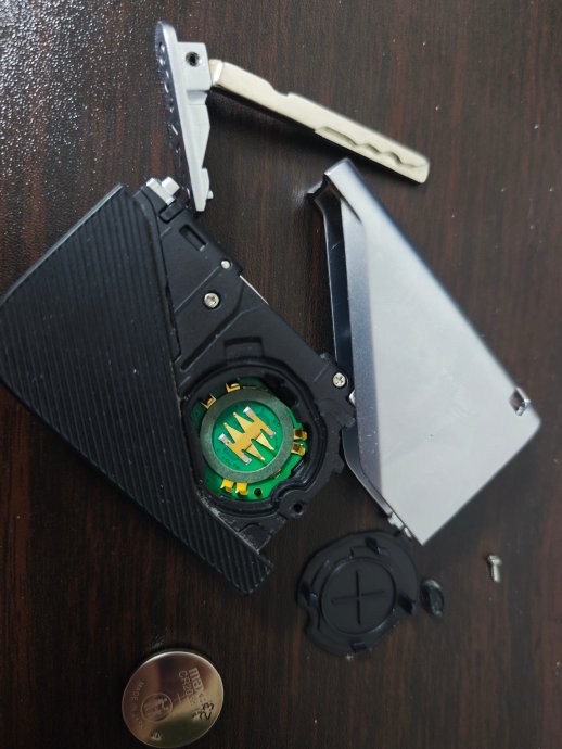 威兰达的智能钥匙没电了怎么办？