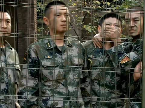 荣誉属于胜利者！他抢走臂章转身引爆全场 我是特种兵之利刃出鞘
