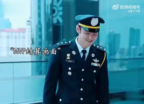 男人上一秒还在高兴，下一秒就悲剧