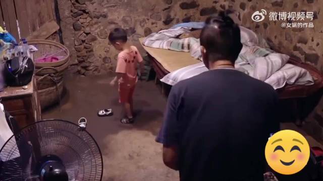 陈小春想到的不是怕孩子心里问题 而是怕跟他老婆告状