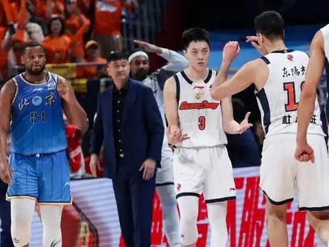 奎因退出，广东小外或敲定，三分单季仅输库里，和名宿前妻恋爱