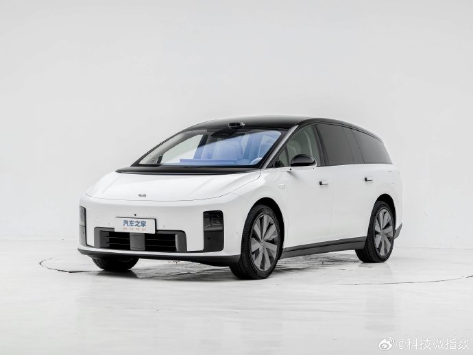 40万级高端SUV，问界M8和理想i8哪个更值得买？