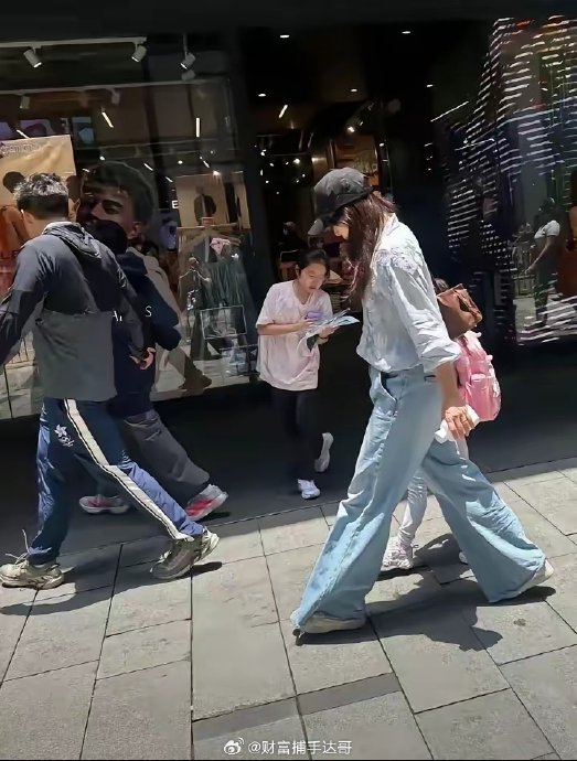 网友如何看待郭晶晶一家人的教育方式？