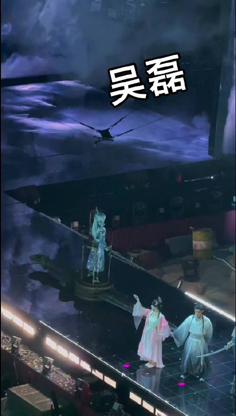 这御剑飞行太帅了，这舞美绝了