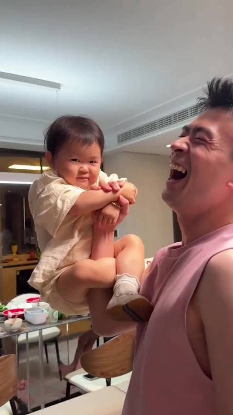 郑思维举完七月举艾登，实心团子费力